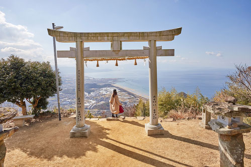 高屋神社