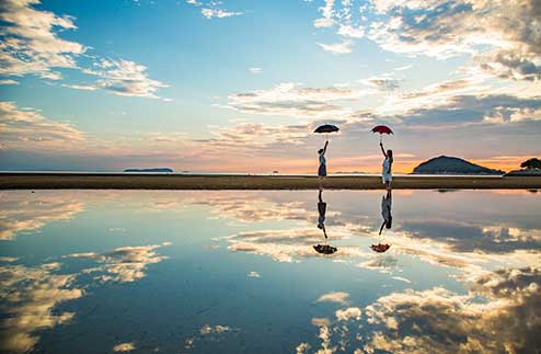 ▲ 約1kmのロングビーチ 夏には多くの海水浴客も訪れます