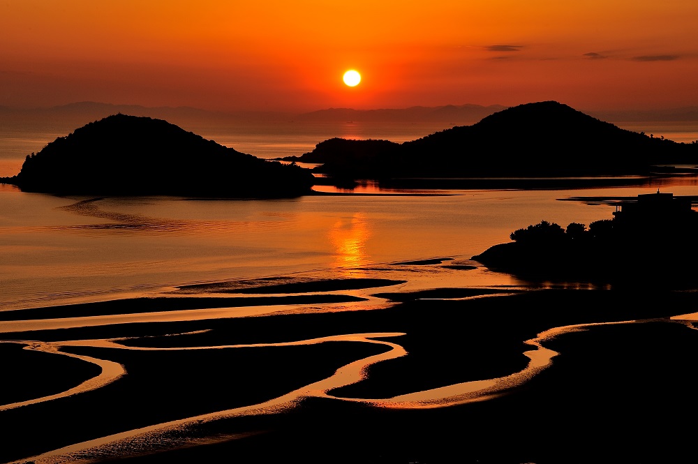 「父母ヶ浜夕景」石角　尚義（三豊市）
