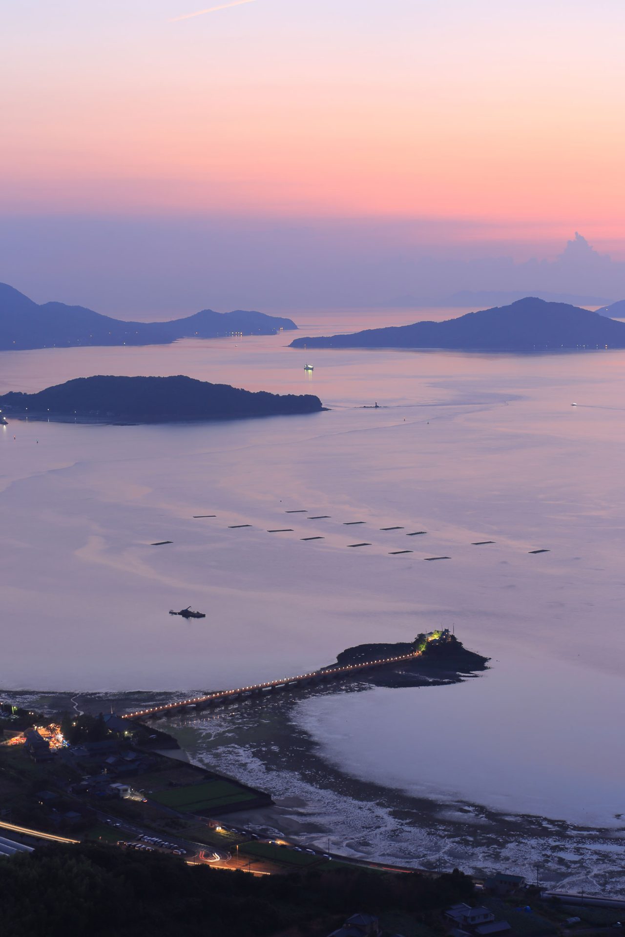 篠原 敏克(香川県三豊市)「祭礼の日の三野津湾夕景」