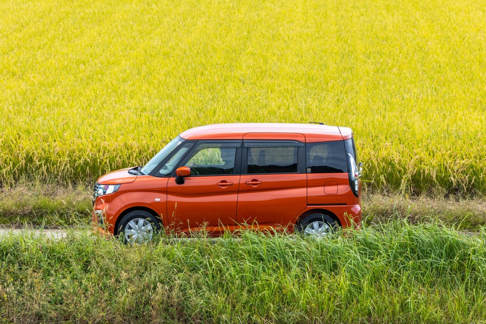 100円レンタカー三豊店<br />
（佐倉自動車）